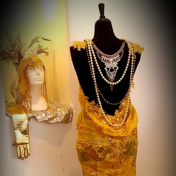 DUCHESS RUTH Custom Order Gatsby Wedding Gown - Picture 7 of 16